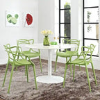 Ensemble de 4 chaises en plastique intriqué